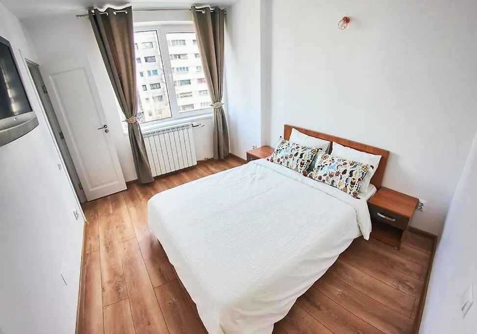 Old Town 2 Beds Panoramic Balcony Appartement Boekarest